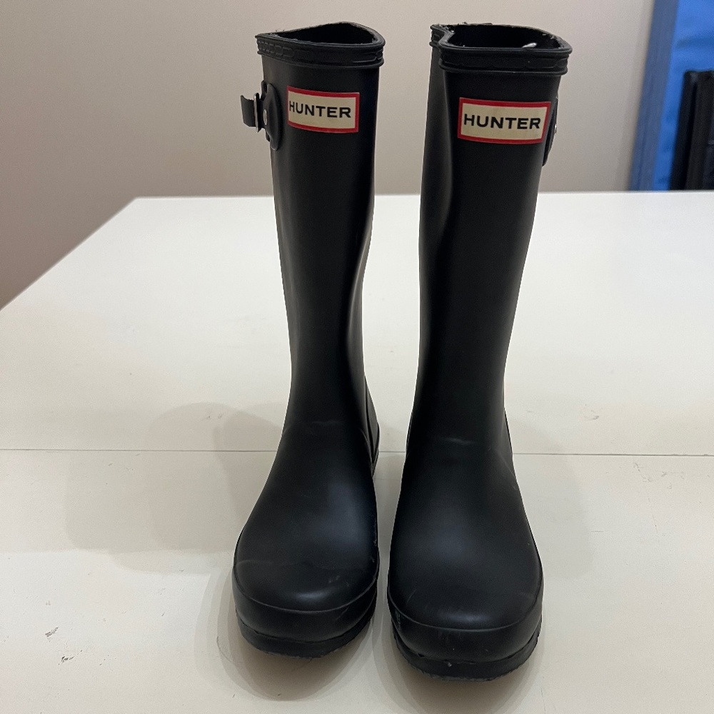 Gently used Hunter boots size 3